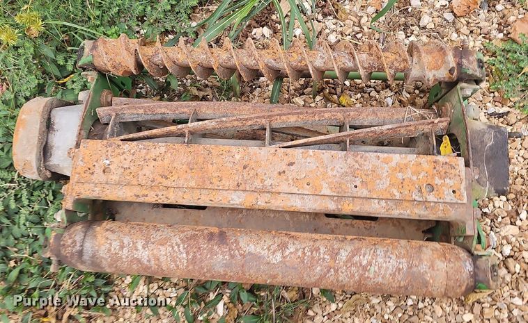 image for item NX9260 2013 John Deere  7700 PCFM reel mower