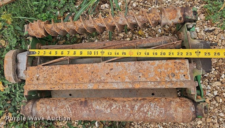 image for item NX9260 2013 John Deere  7700 PCFM reel mower