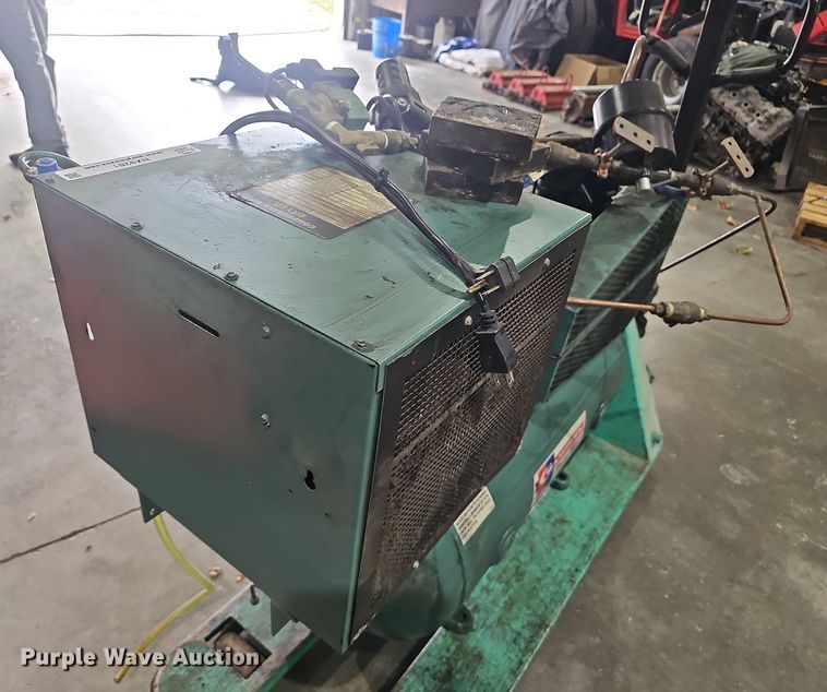 image for item NX9261 1989 Champion  compressed air dryer