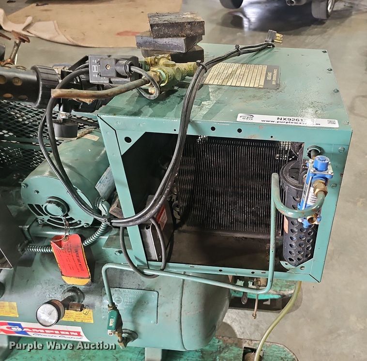 image for item NX9261 1989 Champion  compressed air dryer