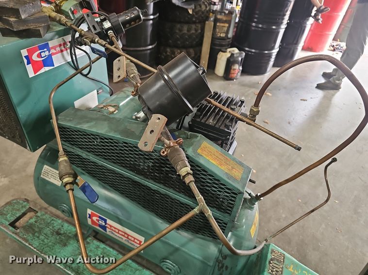 image for item NX9261 1989 Champion  compressed air dryer