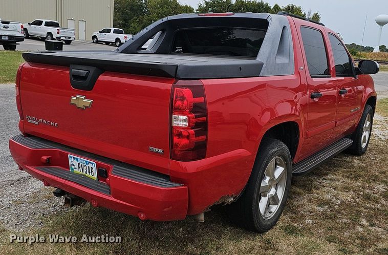 image for item NX9263 2007 Chevrolet  Avalanche  Crew Cab pickup truck