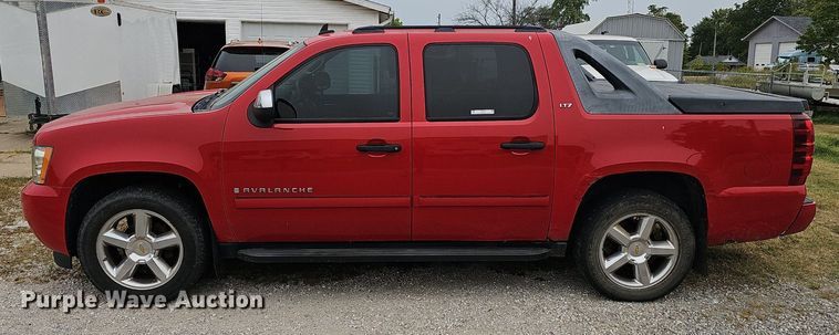 image for item NX9263 2007 Chevrolet  Avalanche  Crew Cab pickup truck
