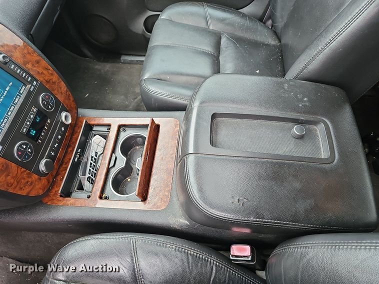 image for item NX9263 2007 Chevrolet  Avalanche  Crew Cab pickup truck