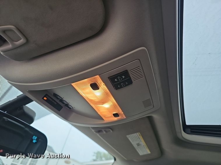 image for item NX9263 2007 Chevrolet  Avalanche  Crew Cab pickup truck