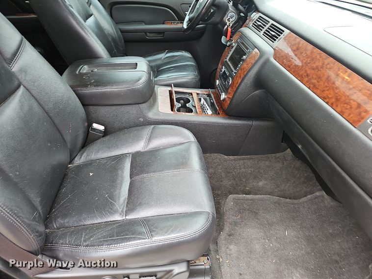 image for item NX9263 2007 Chevrolet  Avalanche  Crew Cab pickup truck