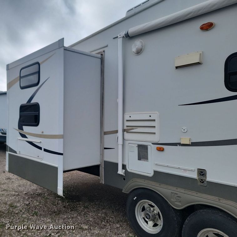 image for item NZ9823 2008 K-Z Durango  camper