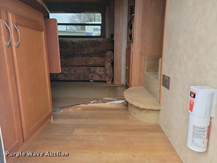 image for item NZ9823 2008 K-Z Durango  camper