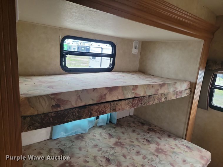 image for item NZ9823 2008 K-Z Durango  camper