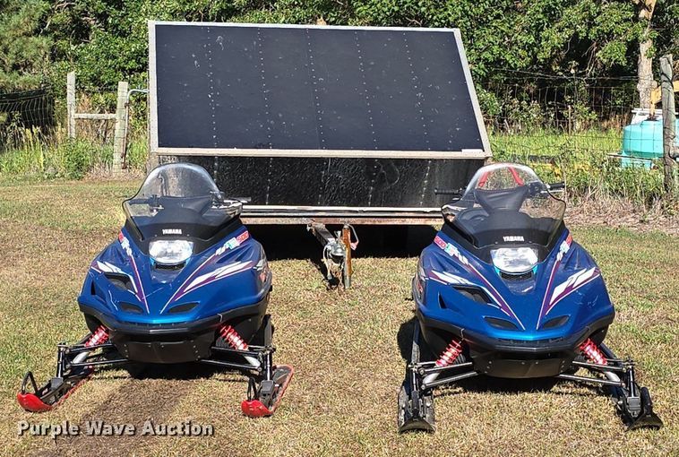image for item OD9731 (2) 1997 Yamaha V MAX XTC snowmobiles