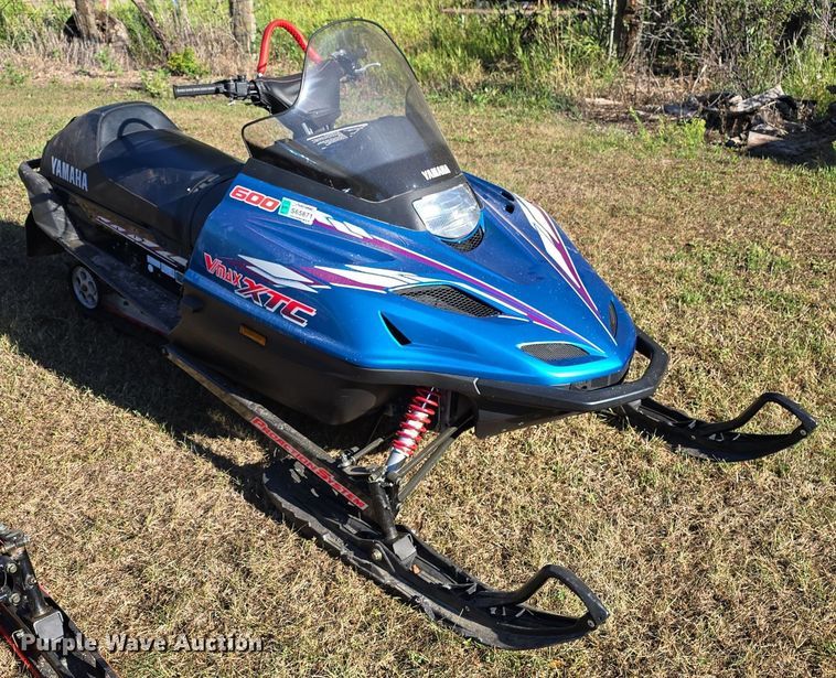 image for item OD9731 (2) 1997 Yamaha V MAX XTC snowmobiles