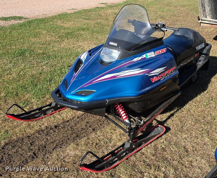 image for item OD9731 (2) 1997 Yamaha V MAX XTC snowmobiles