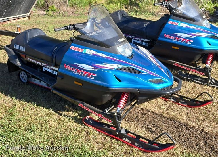 image for item OD9731 (2) 1997 Yamaha V MAX XTC snowmobiles