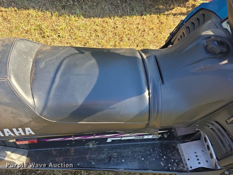 image for item OD9731 (2) 1997 Yamaha V MAX XTC snowmobiles