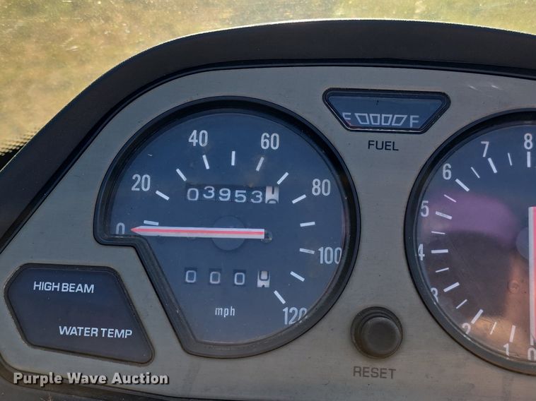 image for item OD9731 (2) 1997 Yamaha V MAX XTC snowmobiles