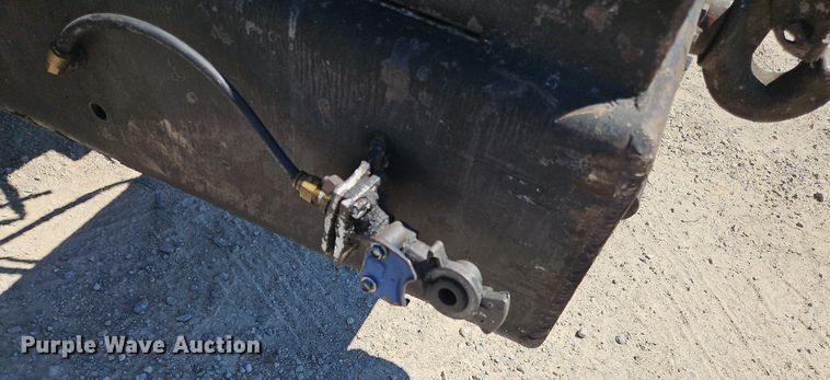 image for item OJ9834 2004 Ford  F750 Super Duty truck cab and chassis