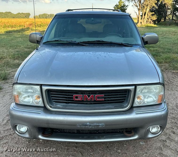 image for item OM9673 1999 GMC Envoy SUV