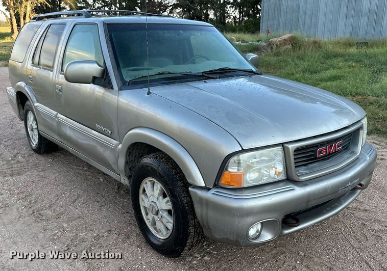 image for item OM9673 1999 GMC Envoy SUV
