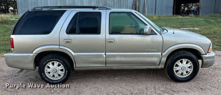 image for item OM9673 1999 GMC Envoy SUV