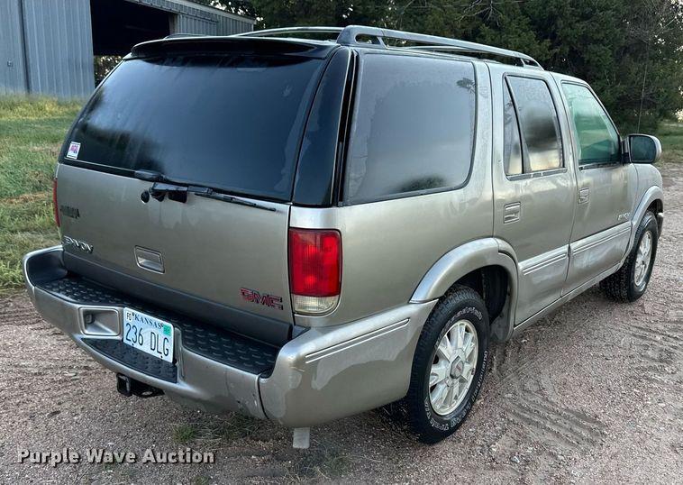 image for item OM9673 1999 GMC Envoy SUV