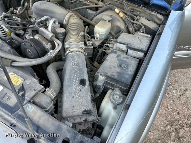 image for item OM9673 1999 GMC Envoy SUV