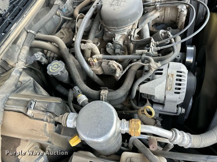 image for item OM9673 1999 GMC Envoy SUV