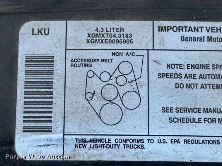 image for item OM9673 1999 GMC Envoy SUV