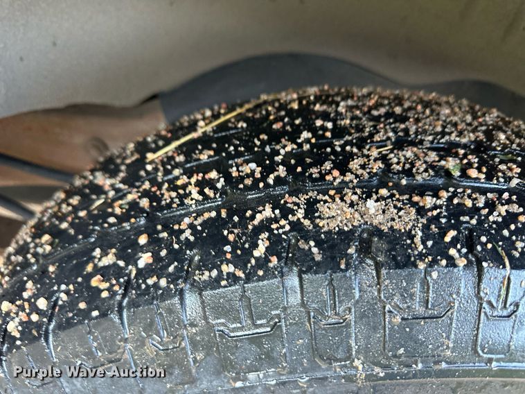 image for item OM9673 1999 GMC Envoy SUV