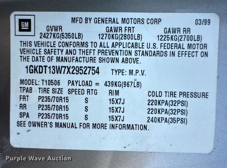 image for item OM9673 1999 GMC Envoy SUV
