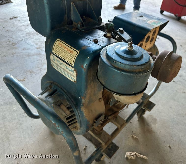 image for item OM9677 Winco 7WH-3EKB generator