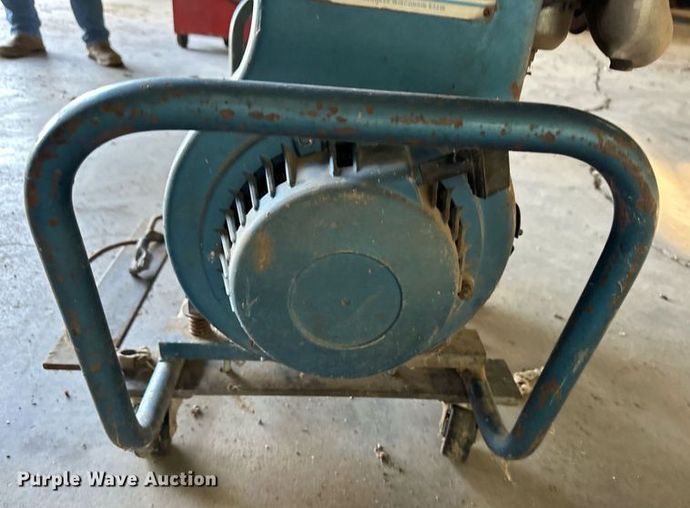 image for item OM9677 Winco 7WH-3EKB generator