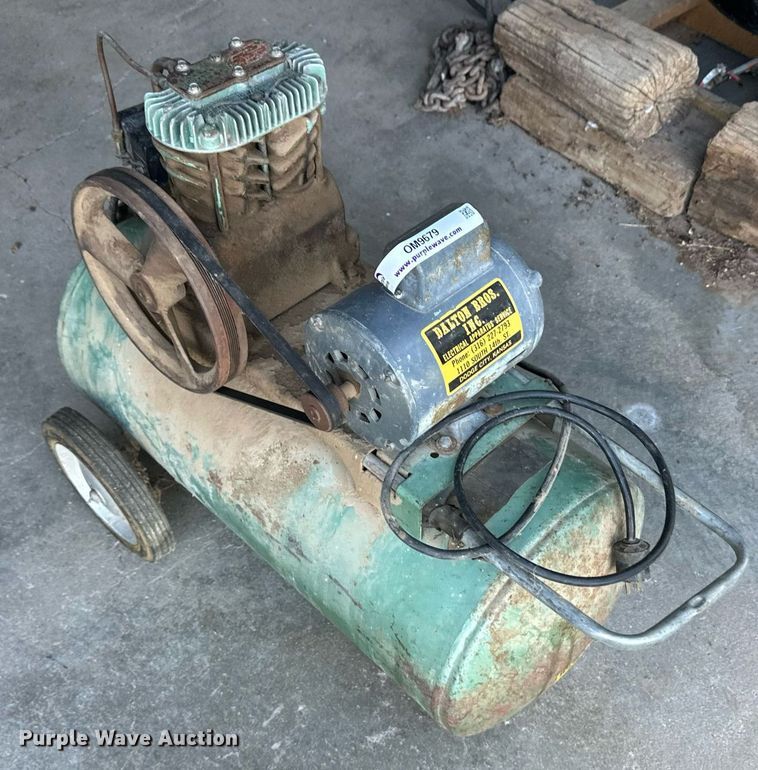 image for item OM9679 Air compressor