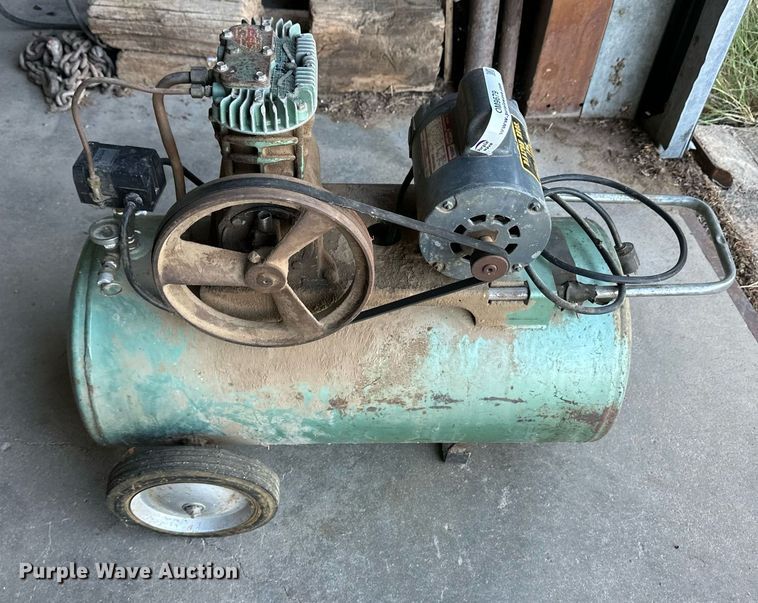 image for item OM9679 Air compressor