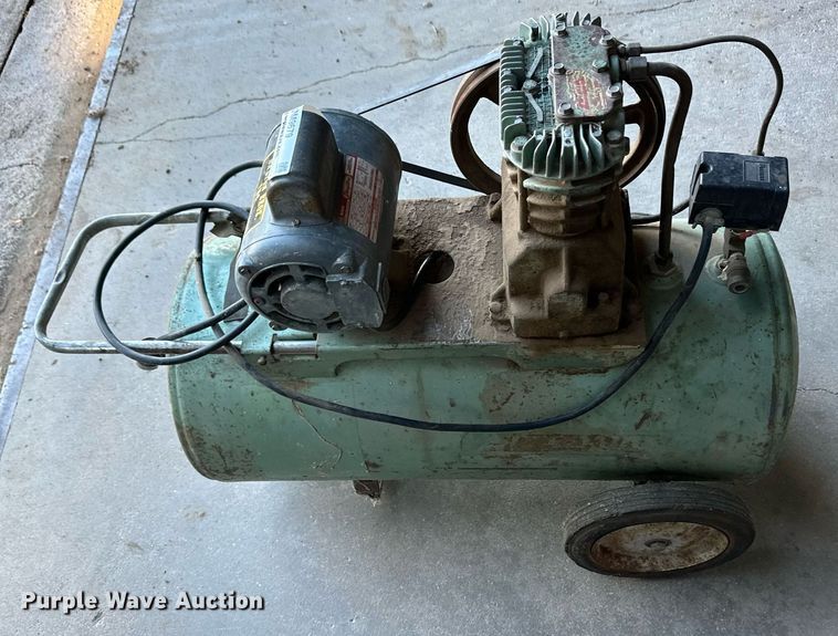 image for item OM9679 Air compressor