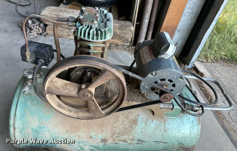 image for item OM9679 Air compressor