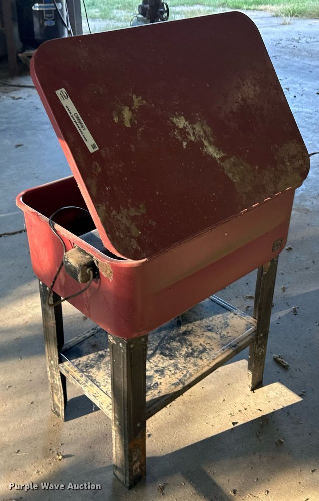 image for item OM9681 1989 Tradesman 8700 parts washer