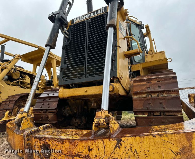 image for item DD3206 1994 Caterpillar  D8N dozer