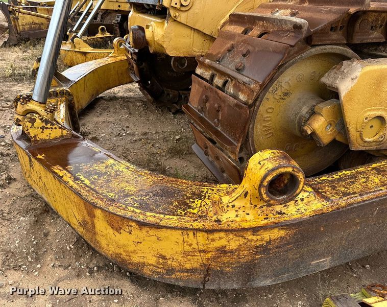 image for item DD3206 1994 Caterpillar  D8N dozer
