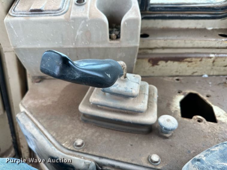 image for item DD3206 1994 Caterpillar  D8N dozer