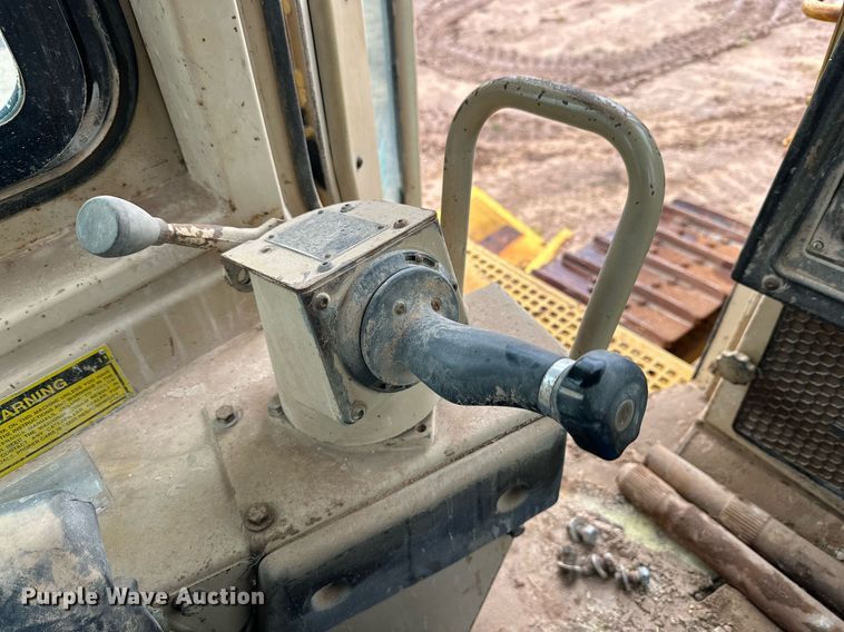 image for item DD3206 1994 Caterpillar  D8N dozer
