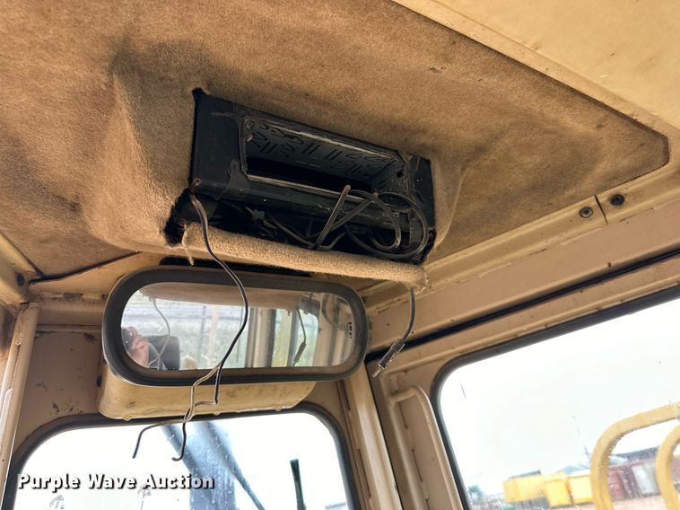 image for item DD3206 1994 Caterpillar  D8N dozer