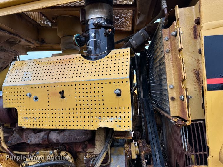 image for item DD3206 1994 Caterpillar  D8N dozer