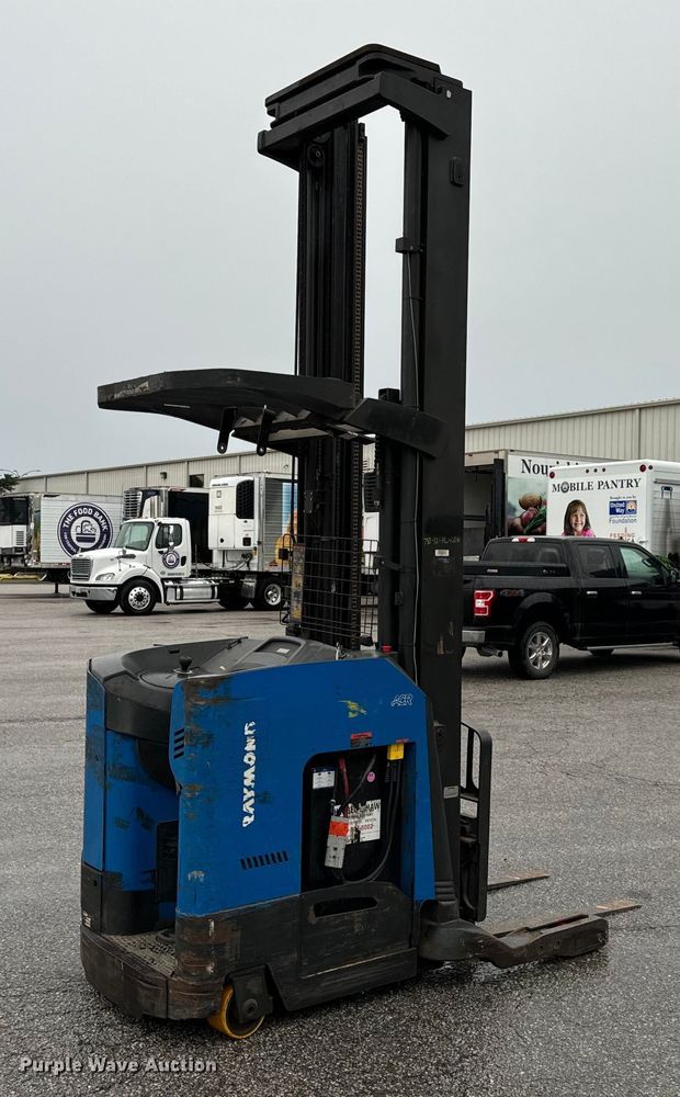 image for item DL4472 Raymond 750 R45TT forklift