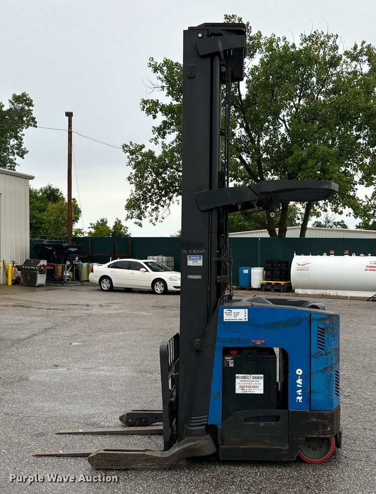image for item DL4472 Raymond 750 R45TT forklift