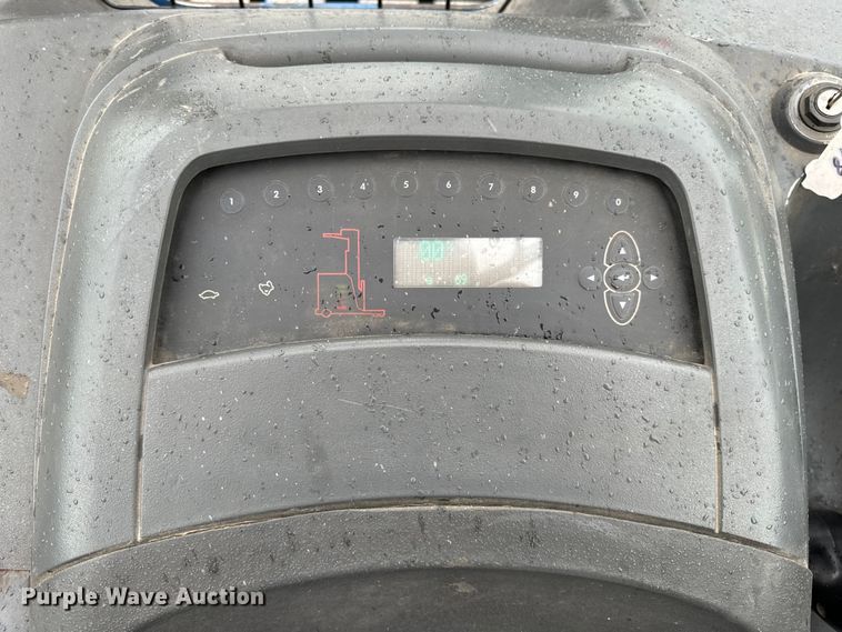 image for item DL4472 Raymond 750 R45TT forklift