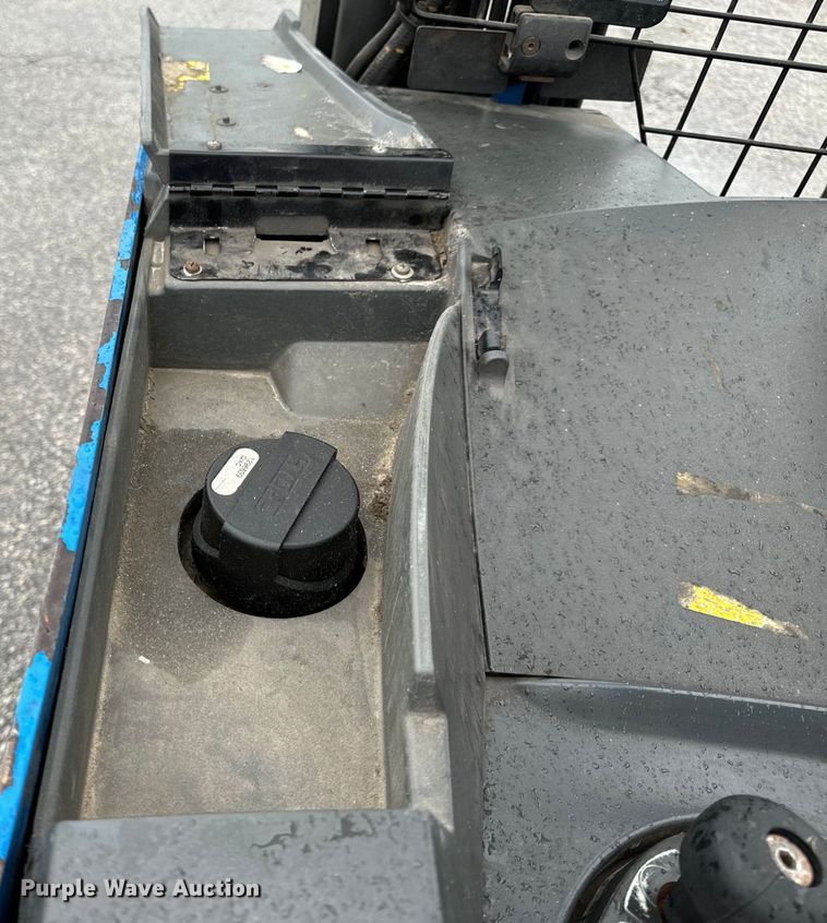 image for item DL4472 Raymond 750 R45TT forklift