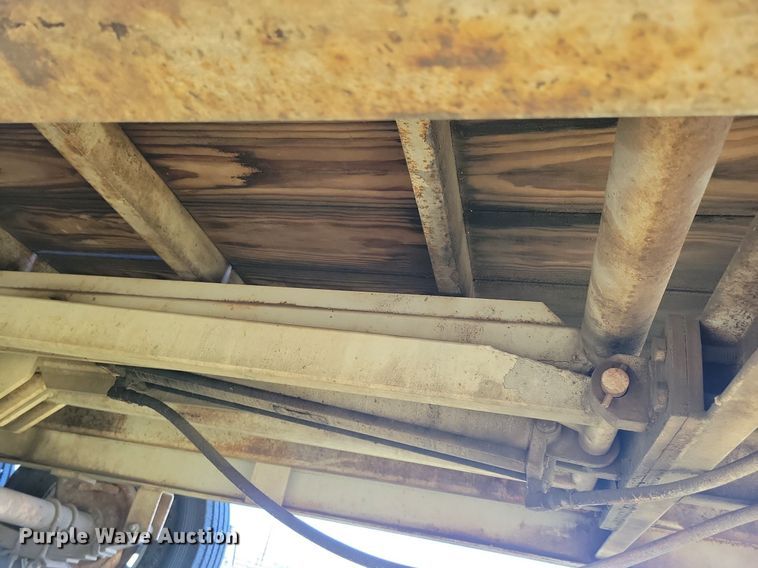 image for item DN3501 1992 Kiefer Ind ILGF dump trailer