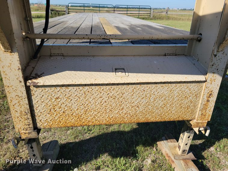 image for item DN3504 2018 Texas Pride FT835524KGN flatbed trailer