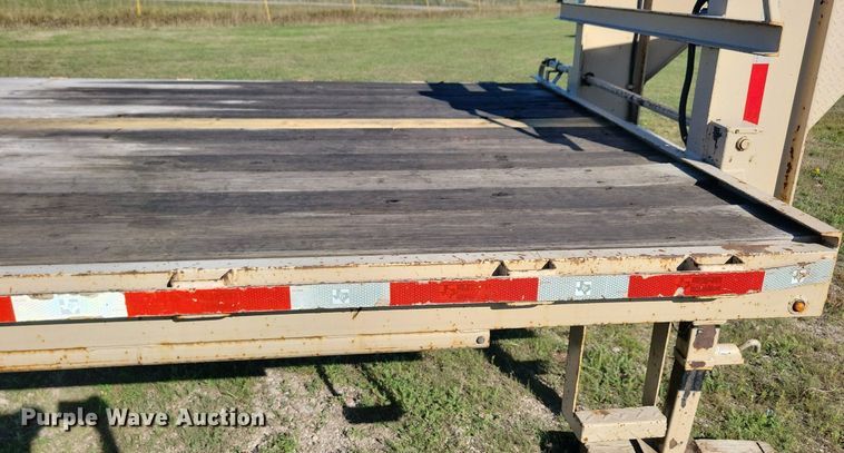 image for item DN3504 2018 Texas Pride FT835524KGN flatbed trailer