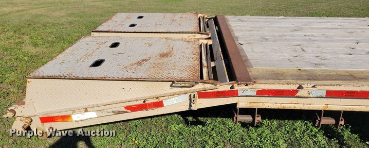 image for item DN3504 2018 Texas Pride FT835524KGN flatbed trailer